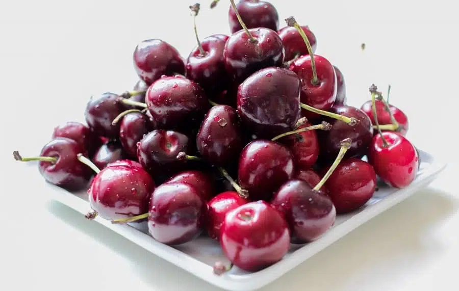 tart cherry juice while pregnant || cherries during pregnancy
